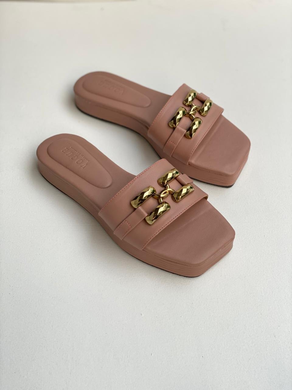 Metal work buckle chained wedge